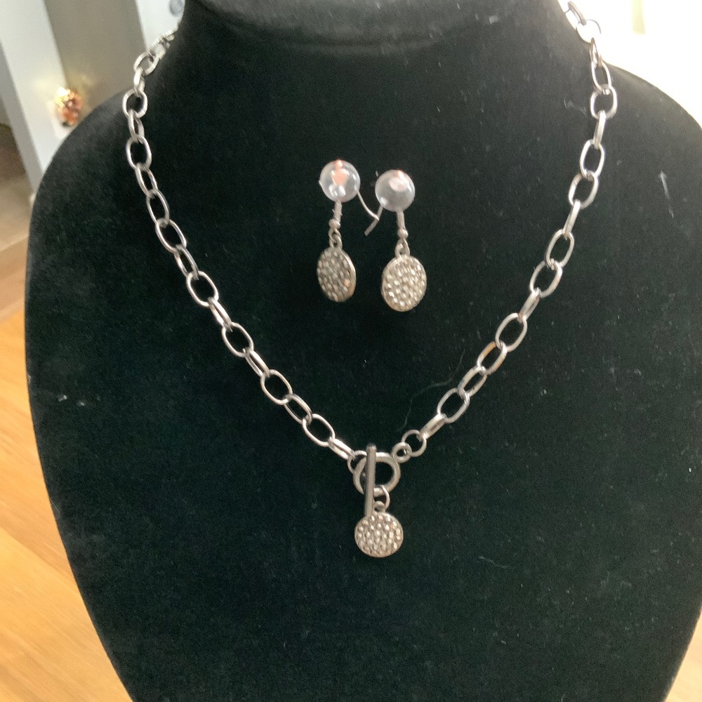 Necklace with earrings